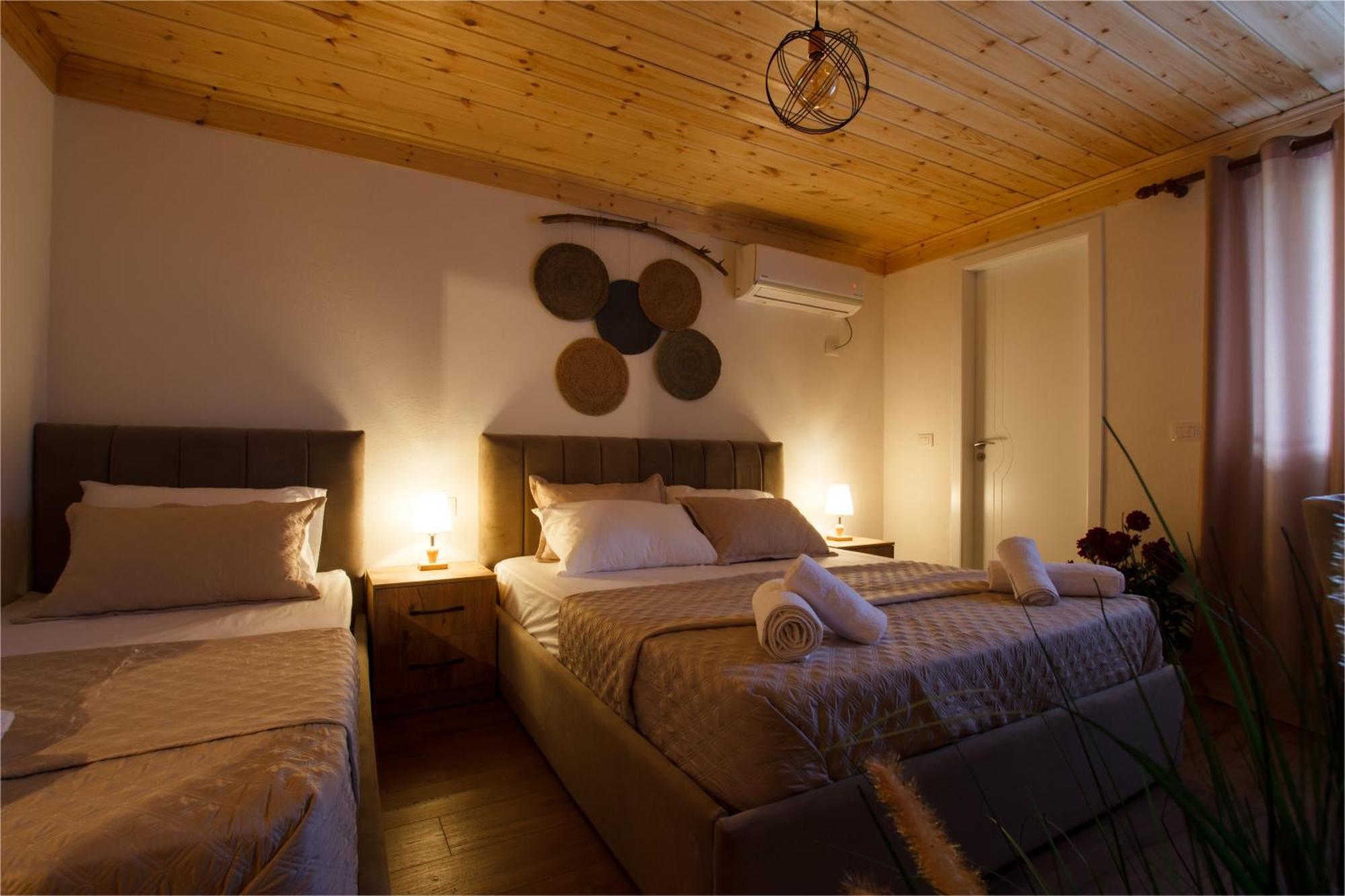 Guva Guest House Gjirokastra Kültér fotó