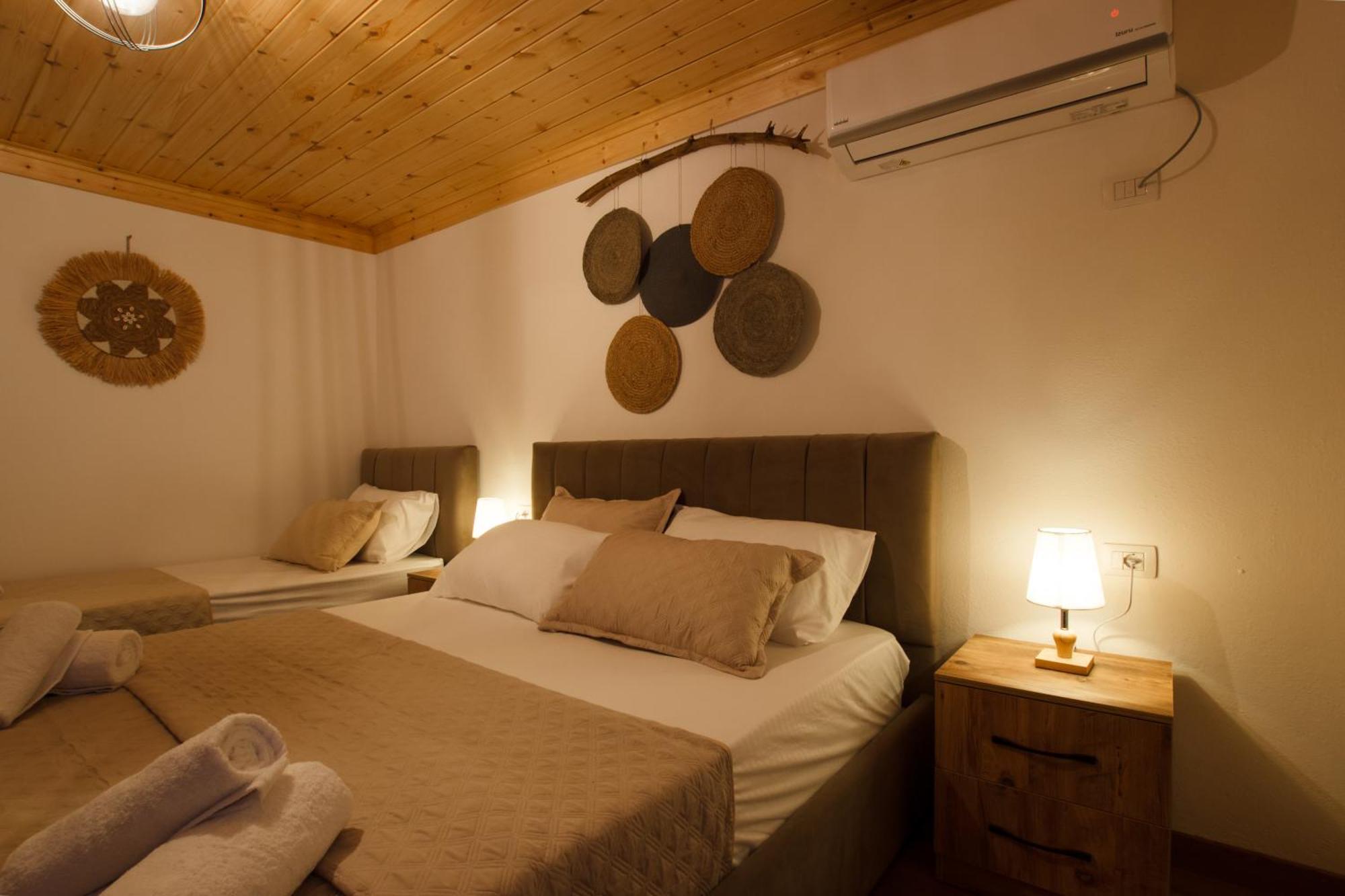 Guva Guest House Gjirokastra Kültér fotó